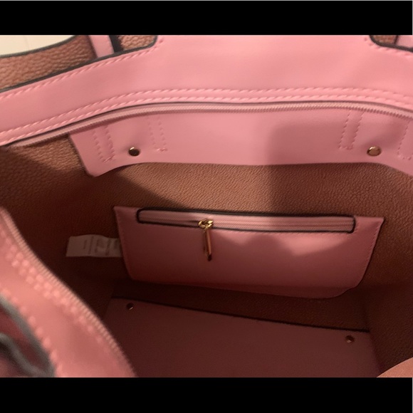 Pink purse - Picture 7 of 7